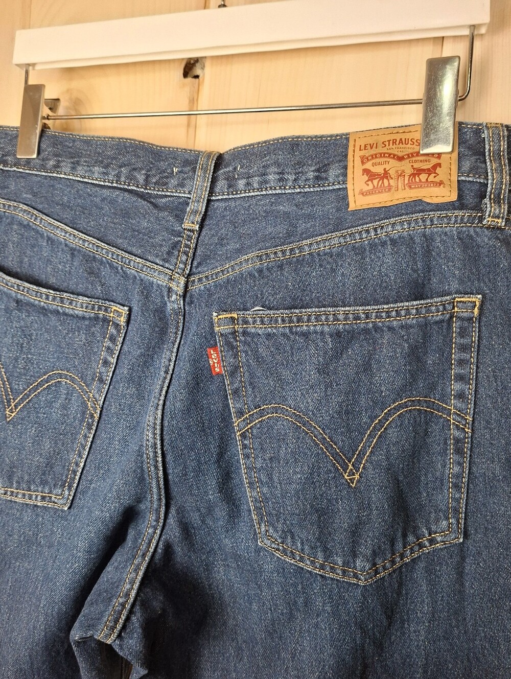 Levi's Middy Loose Boot Cut Dark Wash Jeans Size 31 - Picture 10 of 13
